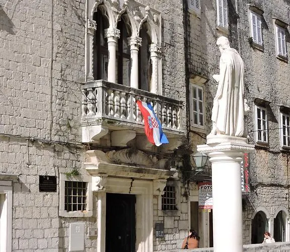 Fabijanko Oldtown דירה